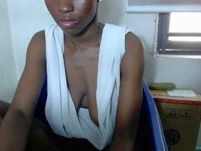 Sexyjuice live cam on BongaCams