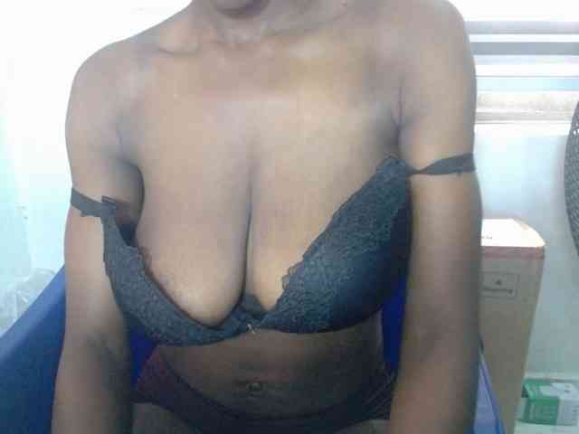 Model: Sexyjuice
