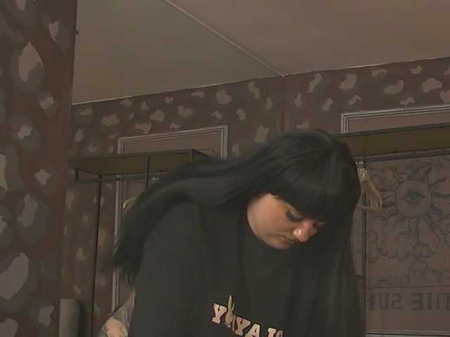 VeronaNoct live webcam show