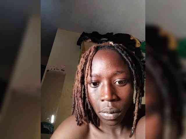 Model: Jaylaya