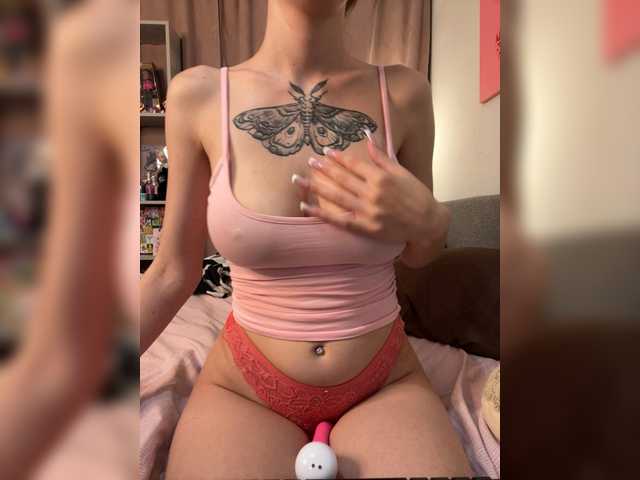 Sonia-Jones live cam on BongaCams