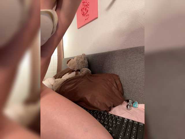 Sonia-Jones live cam on BongaCams