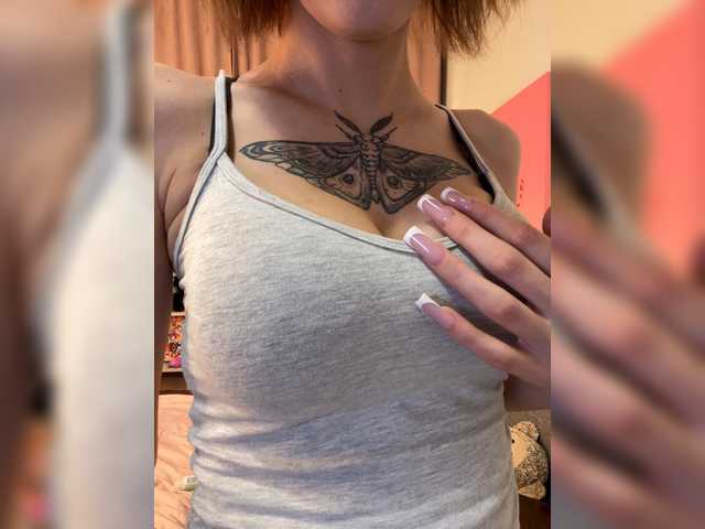 Sonia-Jones live cam on BongaCams