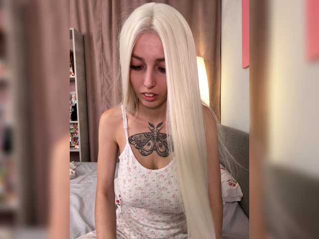 Sonia-Jones live webcam show