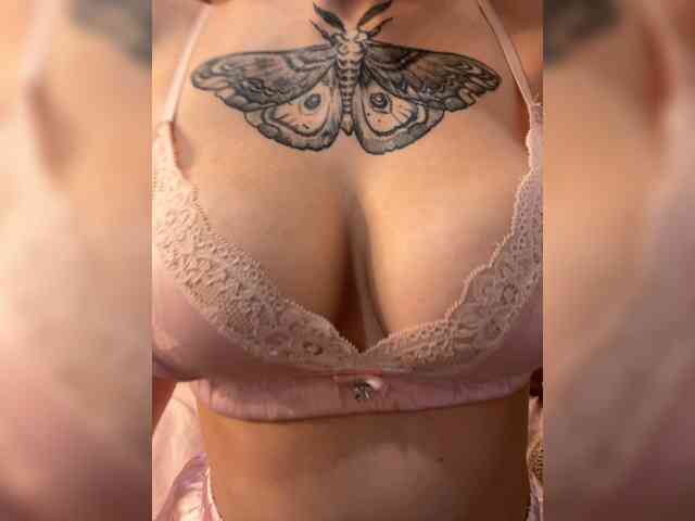 Sonia-Jones webcam