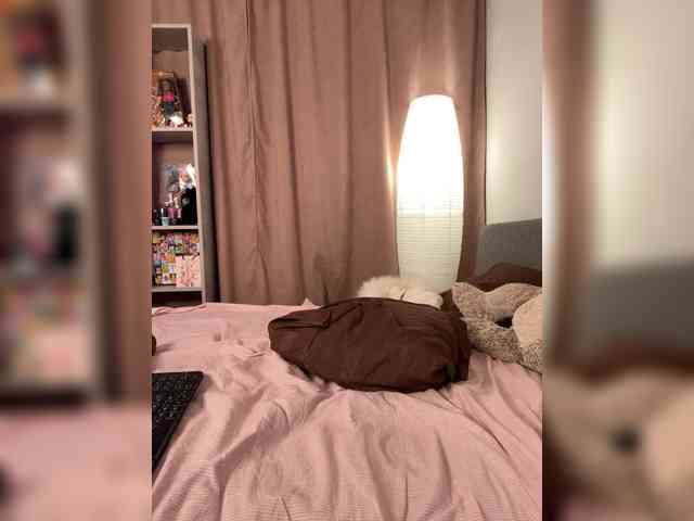 Sonia-Jones Sex Cam Show