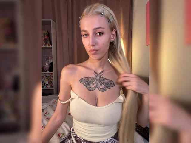 Sonia-Jones webcam