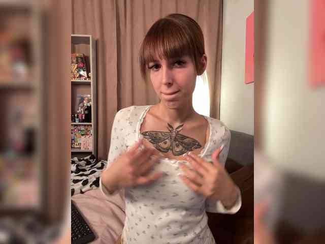 Sonia-Jones webcam