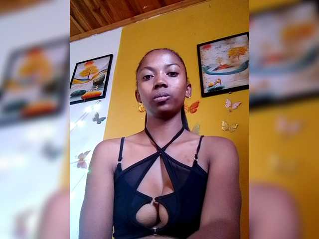 Sahsahsexy live cam on UnifiedCams