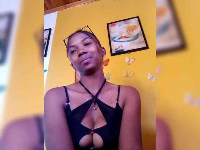 Sahsahsexy webcam