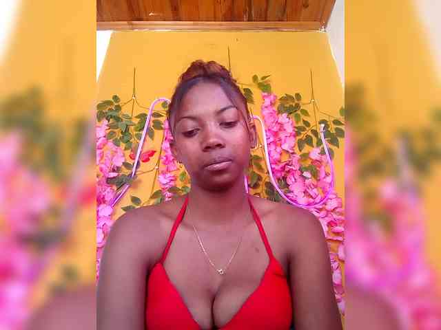 Sahsahsexy webcam