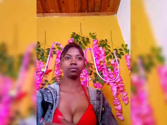Sahsahsexy webcam
