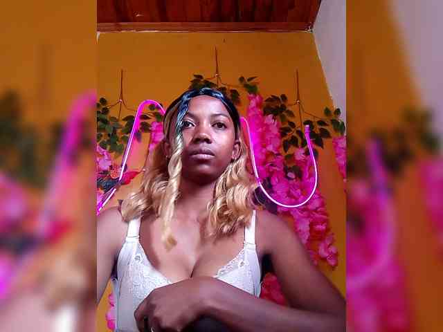 Sahsahsexy webcam