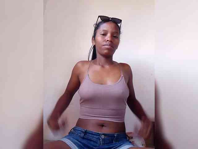 Sahsahsexy webcam