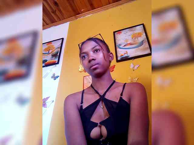 Sahsahsexy webcam