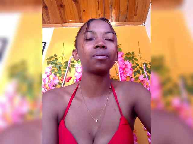 Sahsahsexy webcam