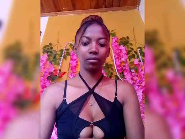 Sahsahsexy webcam