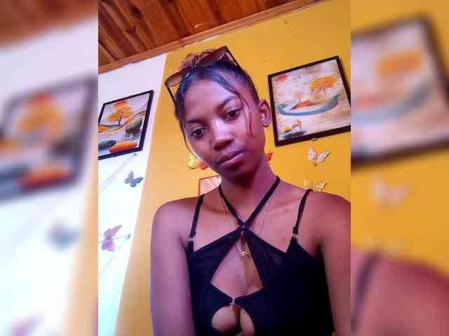 Modèle: Sahsahsexy