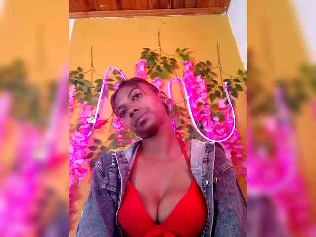 Sahsahsexy webcam