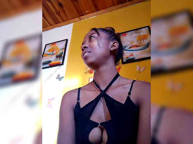 Modèle: Sahsahsexy