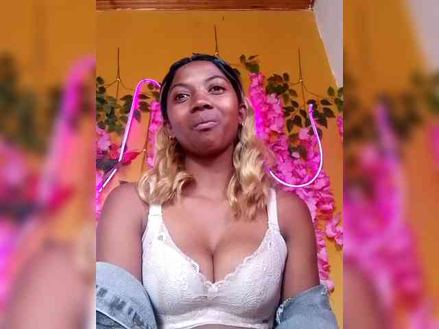 Sahsahsexy webcam