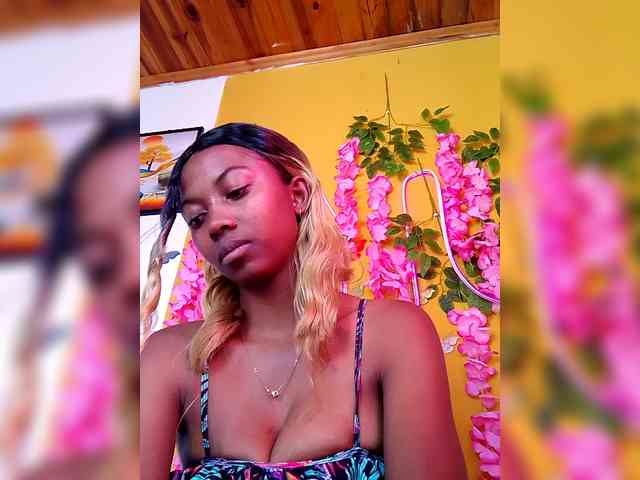 Modèle: Sahsahsexy