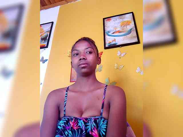 Sahsahsexy webcam