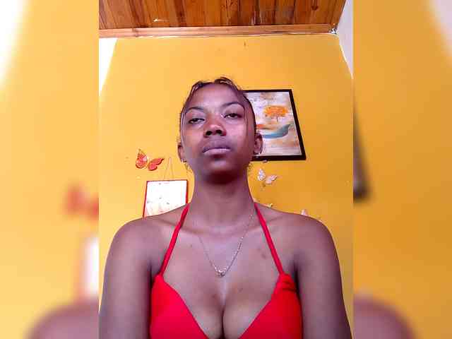 Sahsahsexy webcam