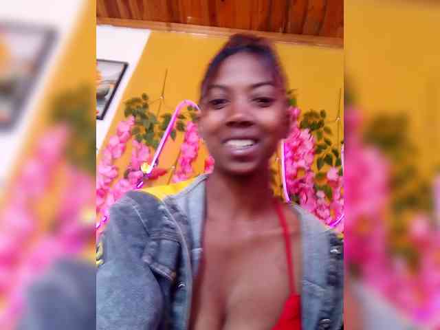 Sahsahsexy webcam