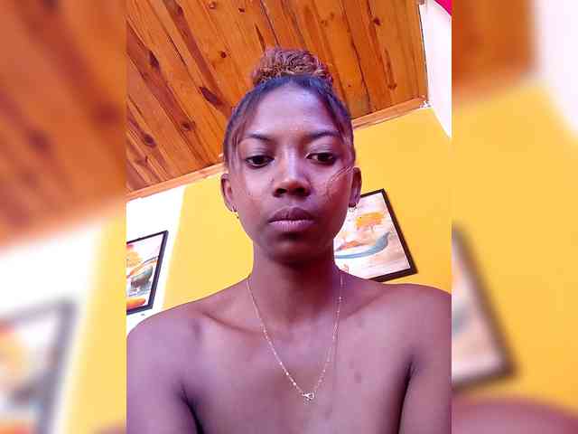 Sahsahsexy webcam