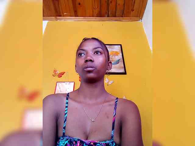 Modèle: Sahsahsexy