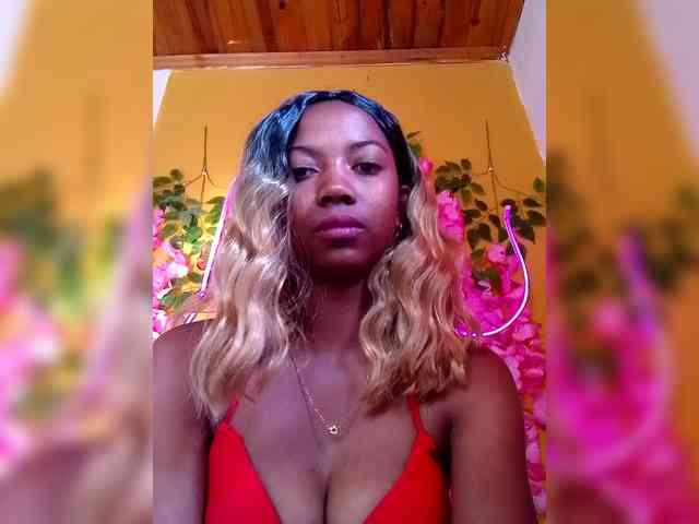 Sahsahsexy webcam