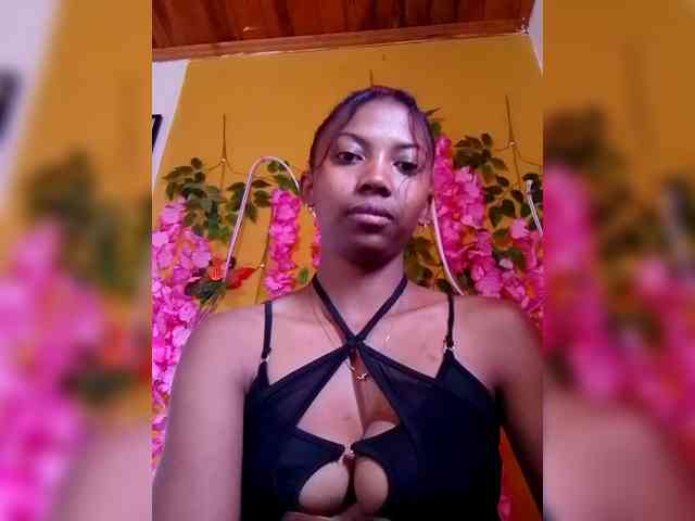 Sahsahsexy webcam