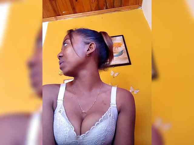Sahsahsexy webcam