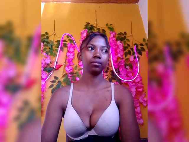 Sahsahsexy webcam