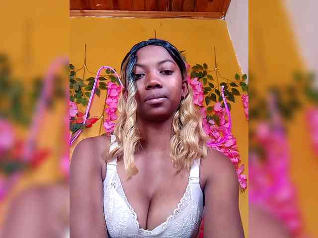 Sahsahsexy webcam