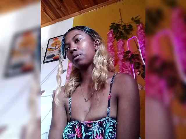 Sahsahsexy webcam