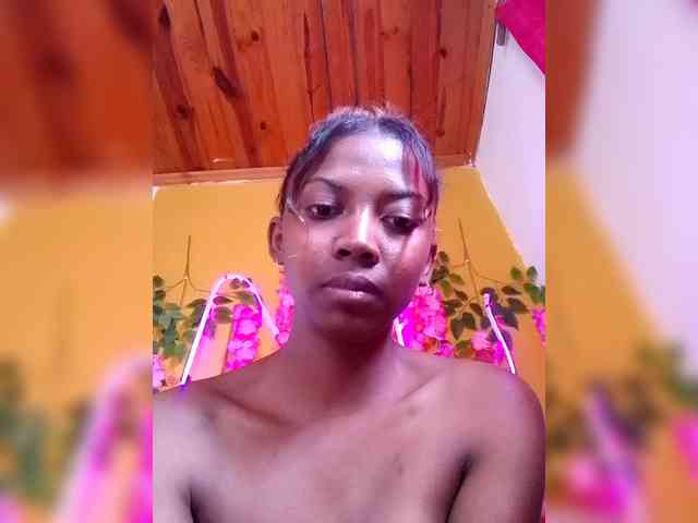 Sahsahsexy webcam
