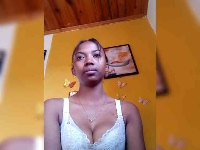 Sahsahsexy webcam