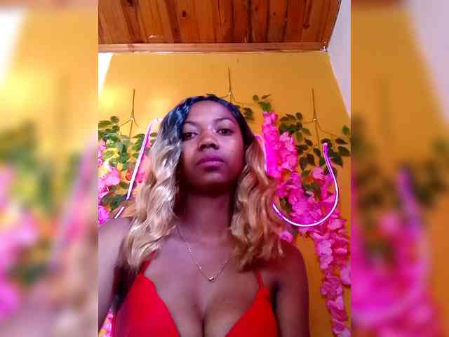 Sahsahsexy webcam