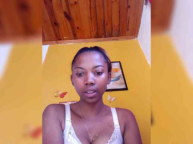 Modèle: Sahsahsexy