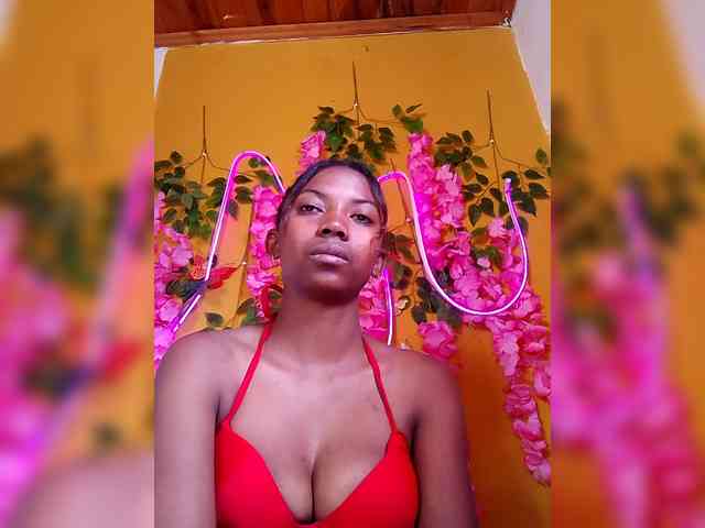 Sahsahsexy webcam