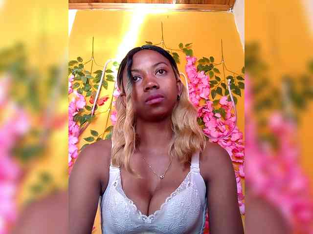 Sahsahsexy webcam