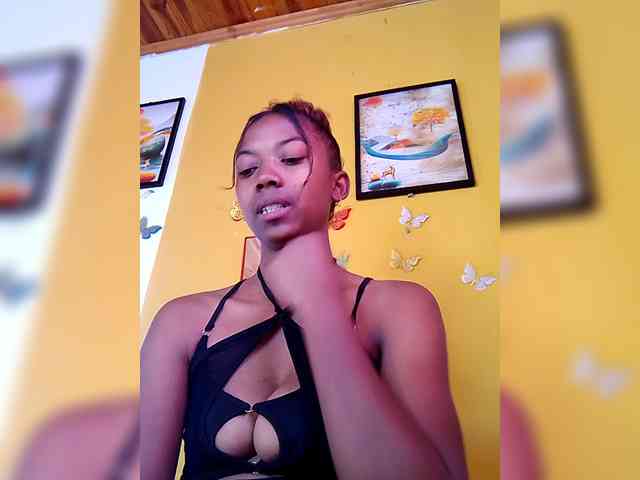 Sahsahsexy webcam