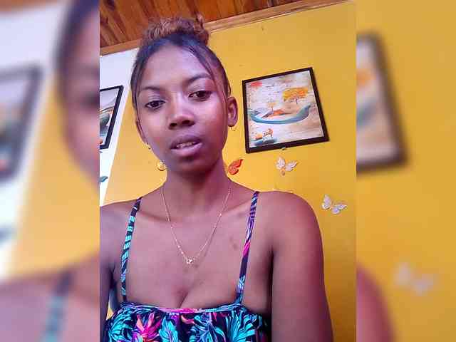 Sahsahsexy webcam