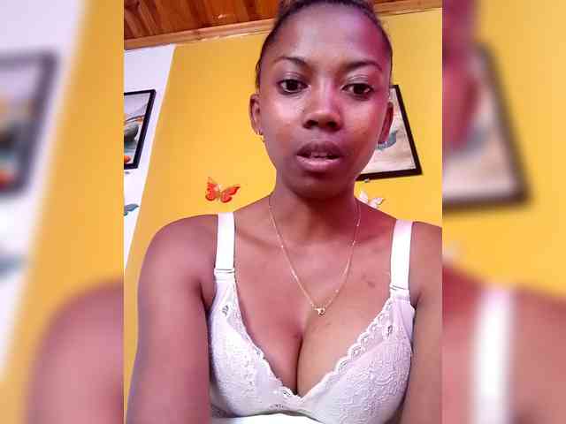 Sahsahsexy webcam