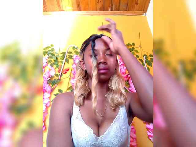 Sahsahsexy webcam
