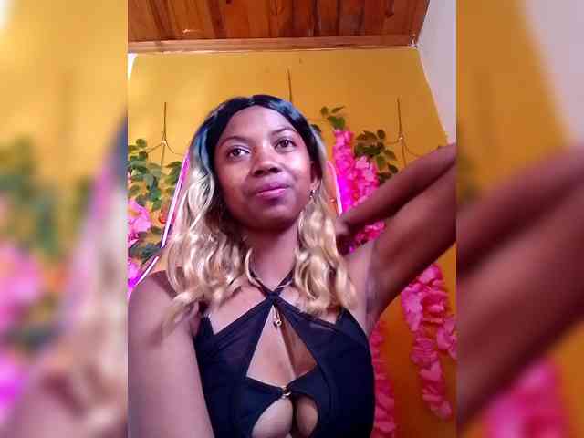 Sahsahsexy webcam