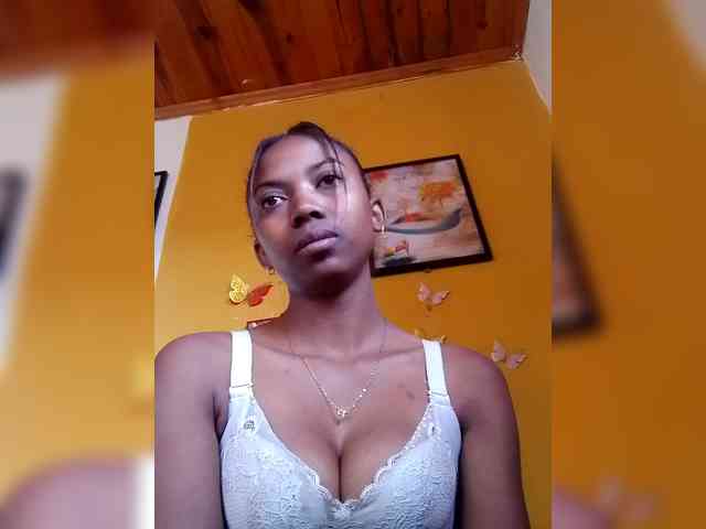 Sahsahsexy webcam
