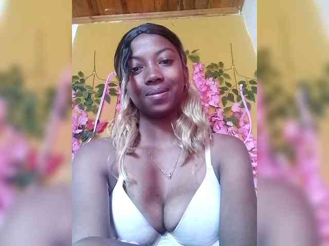 Sahsahsexy webcam